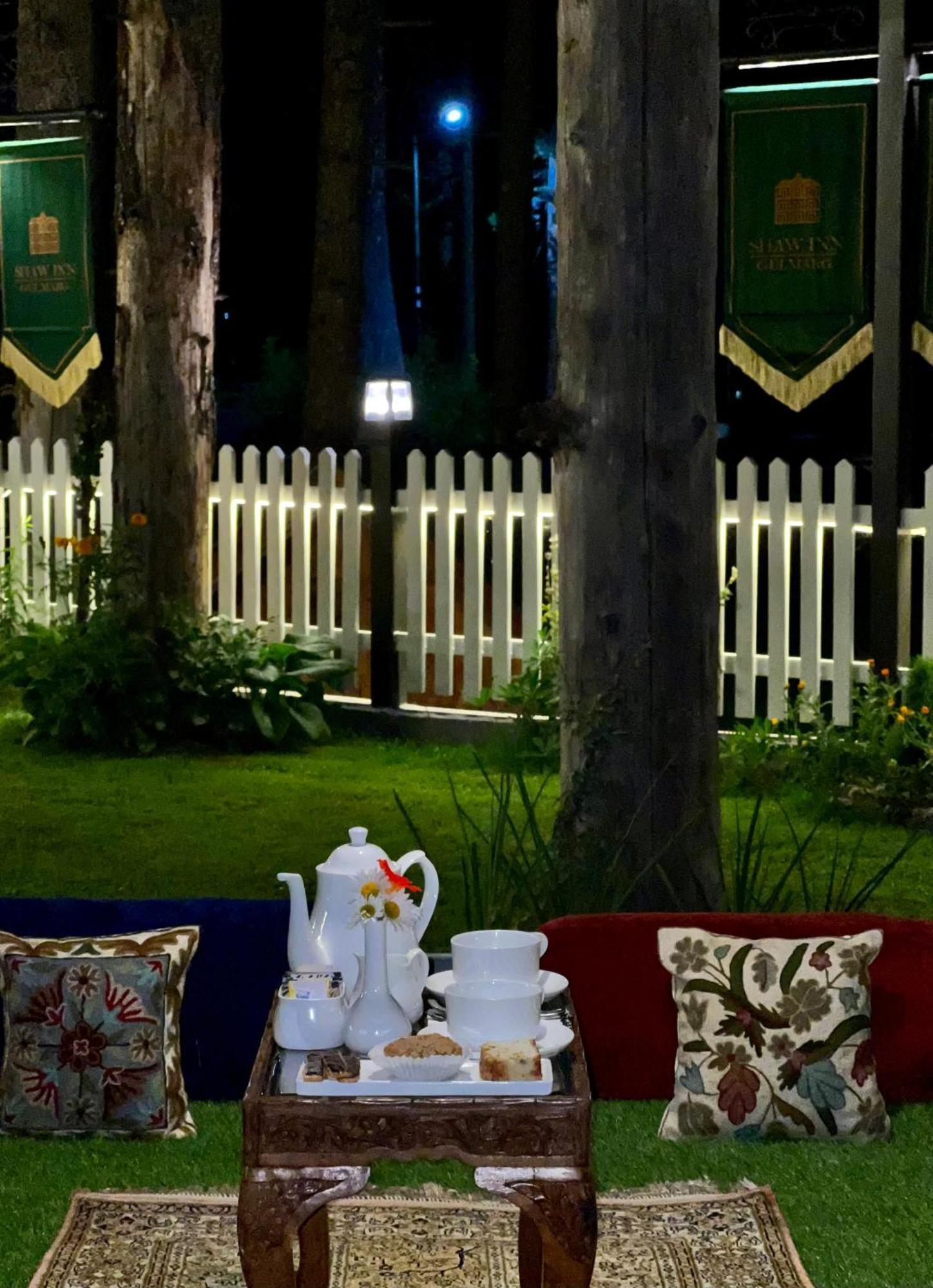 Shaw Inn By Stay Pattern Gulmarg Esterno foto