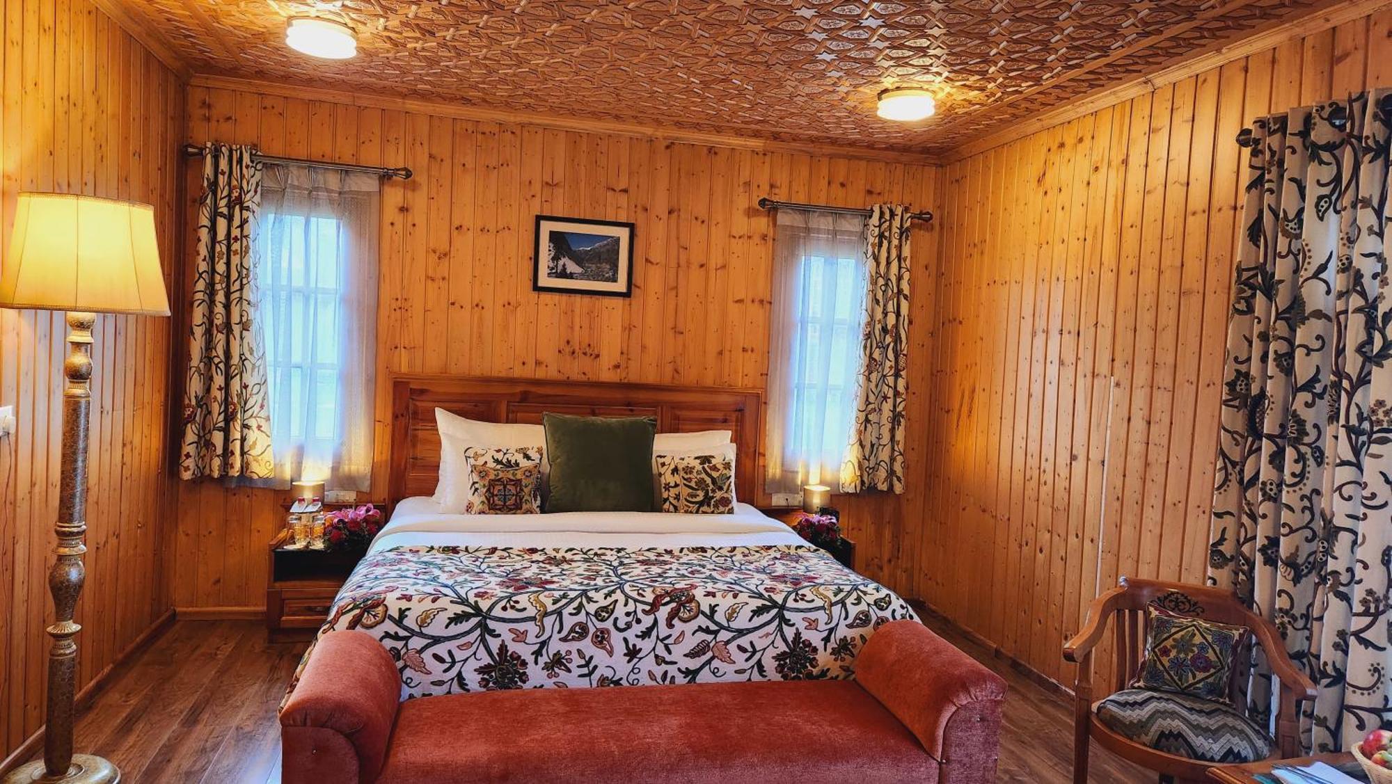 Shaw Inn By Stay Pattern Gulmarg Esterno foto