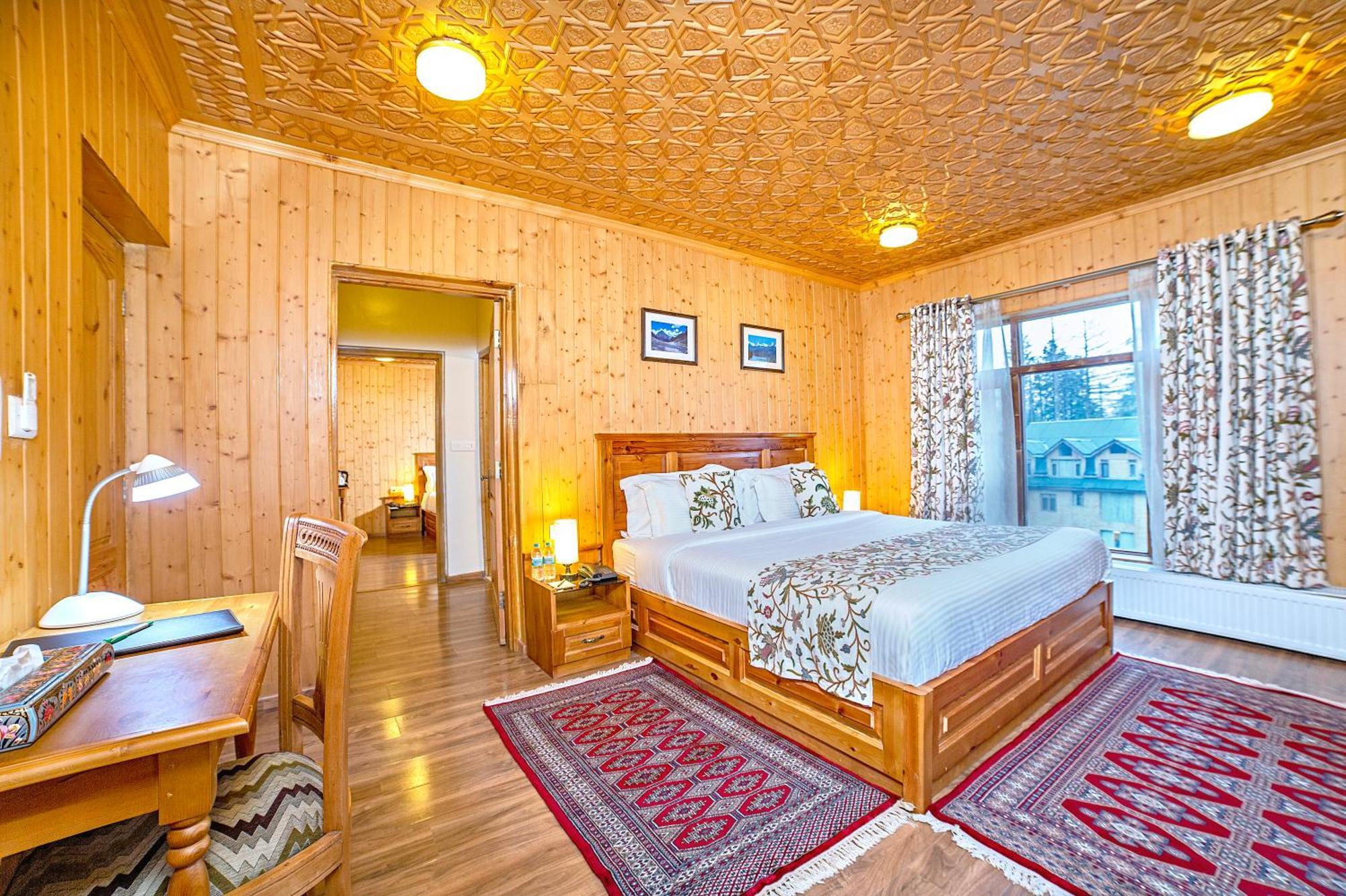 Shaw Inn By Stay Pattern Gulmarg Esterno foto