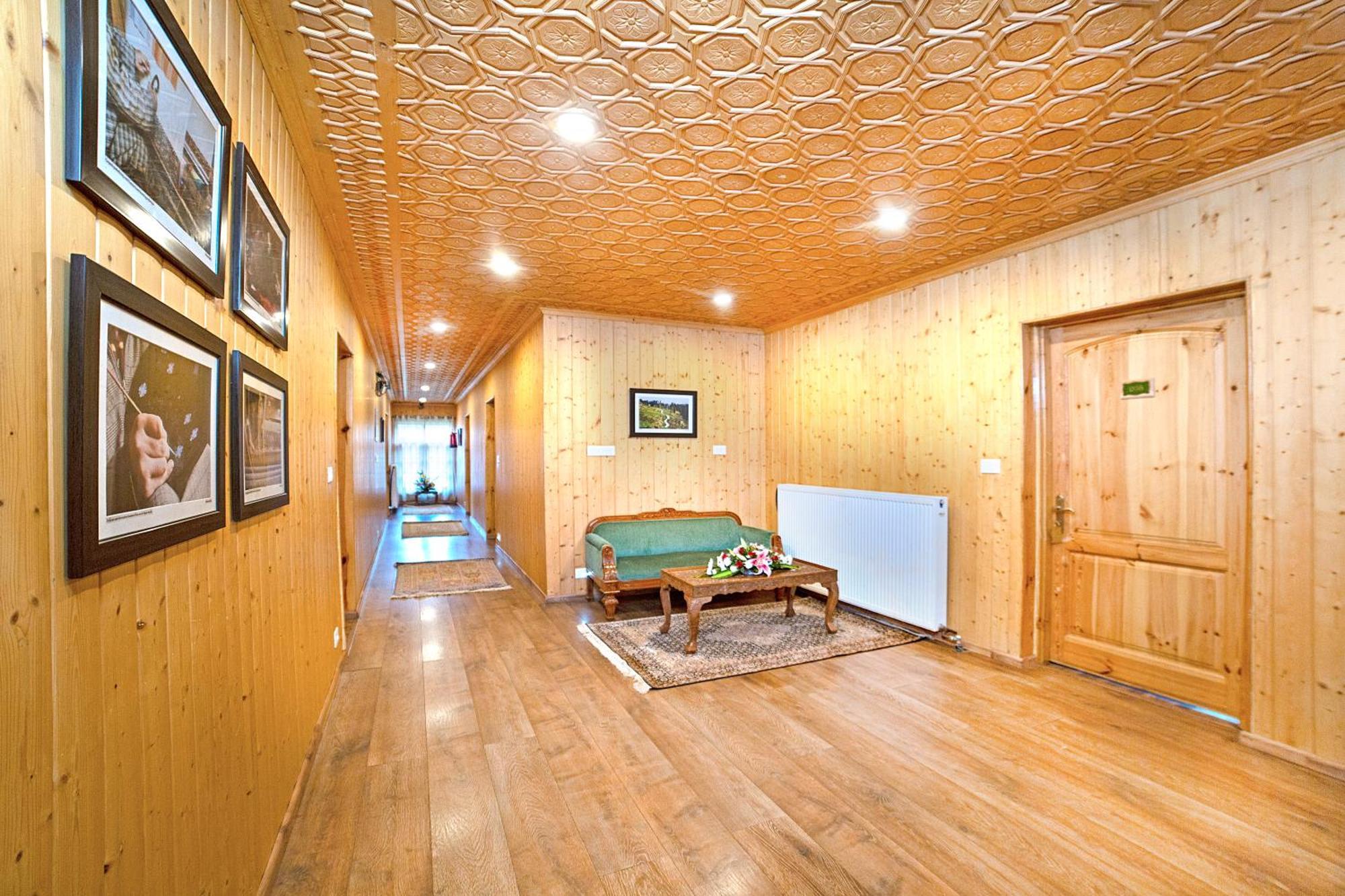 Shaw Inn By Stay Pattern Gulmarg Esterno foto