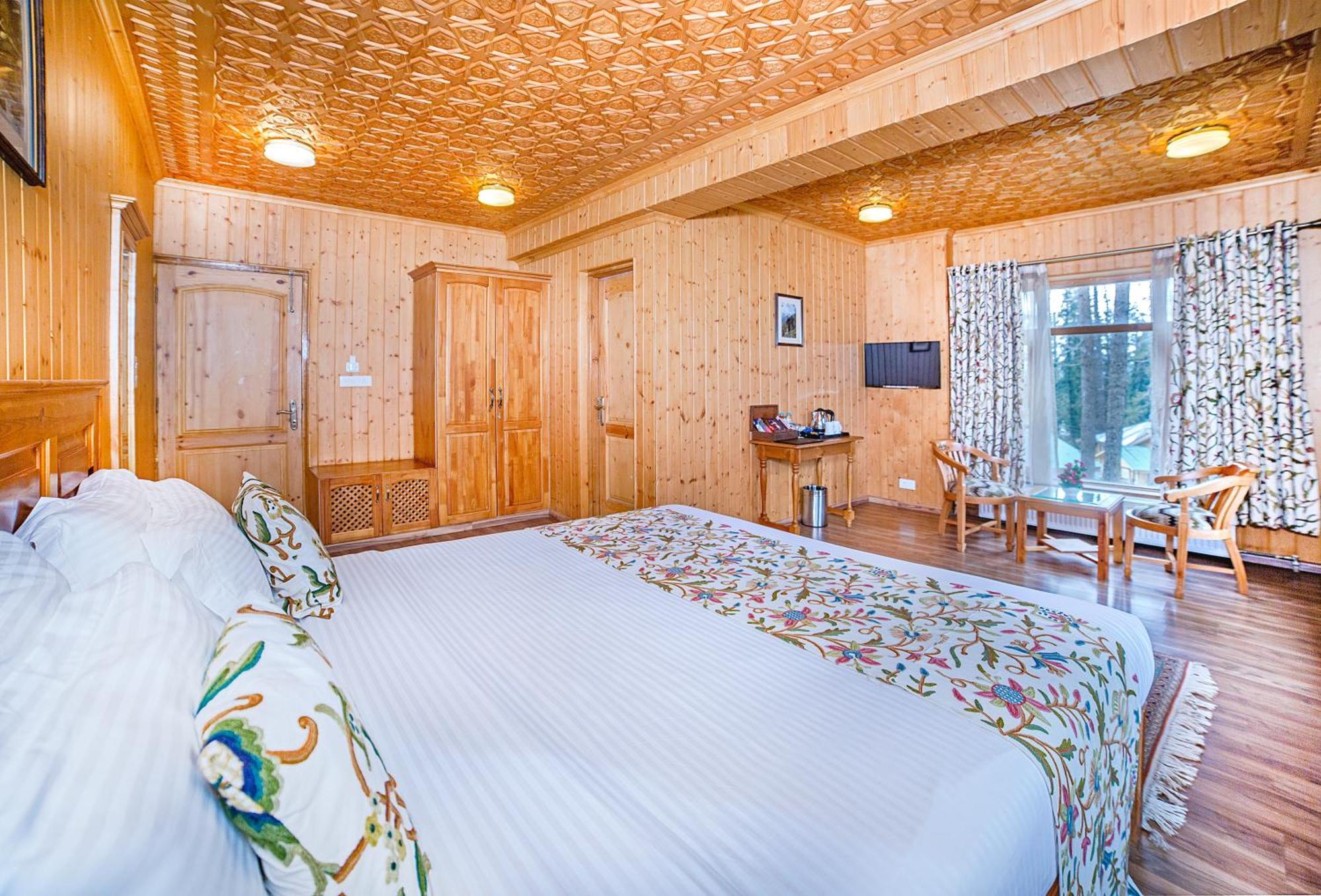 Shaw Inn By Stay Pattern Gulmarg Esterno foto