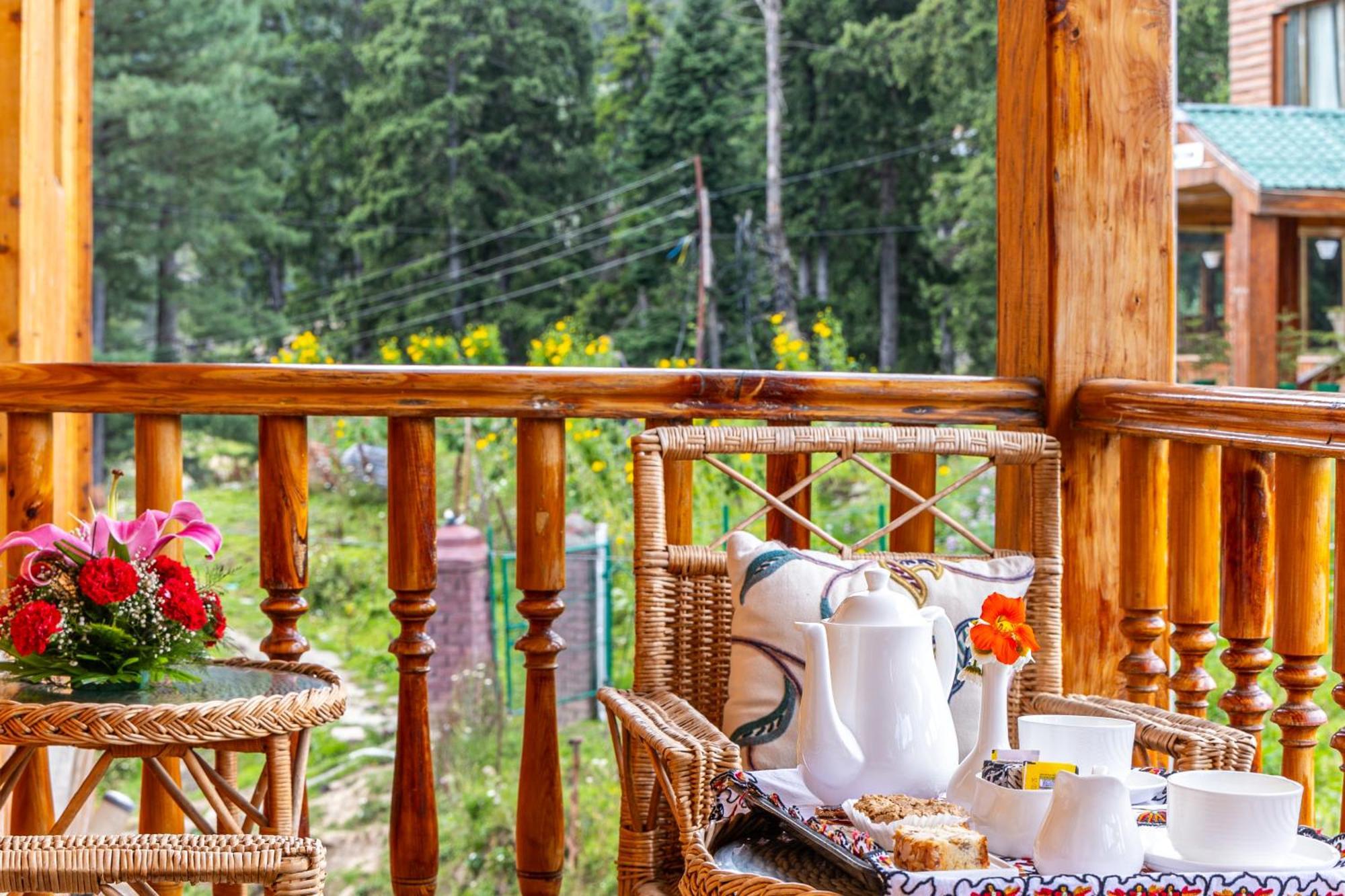 Shaw Inn By Stay Pattern Gulmarg Esterno foto