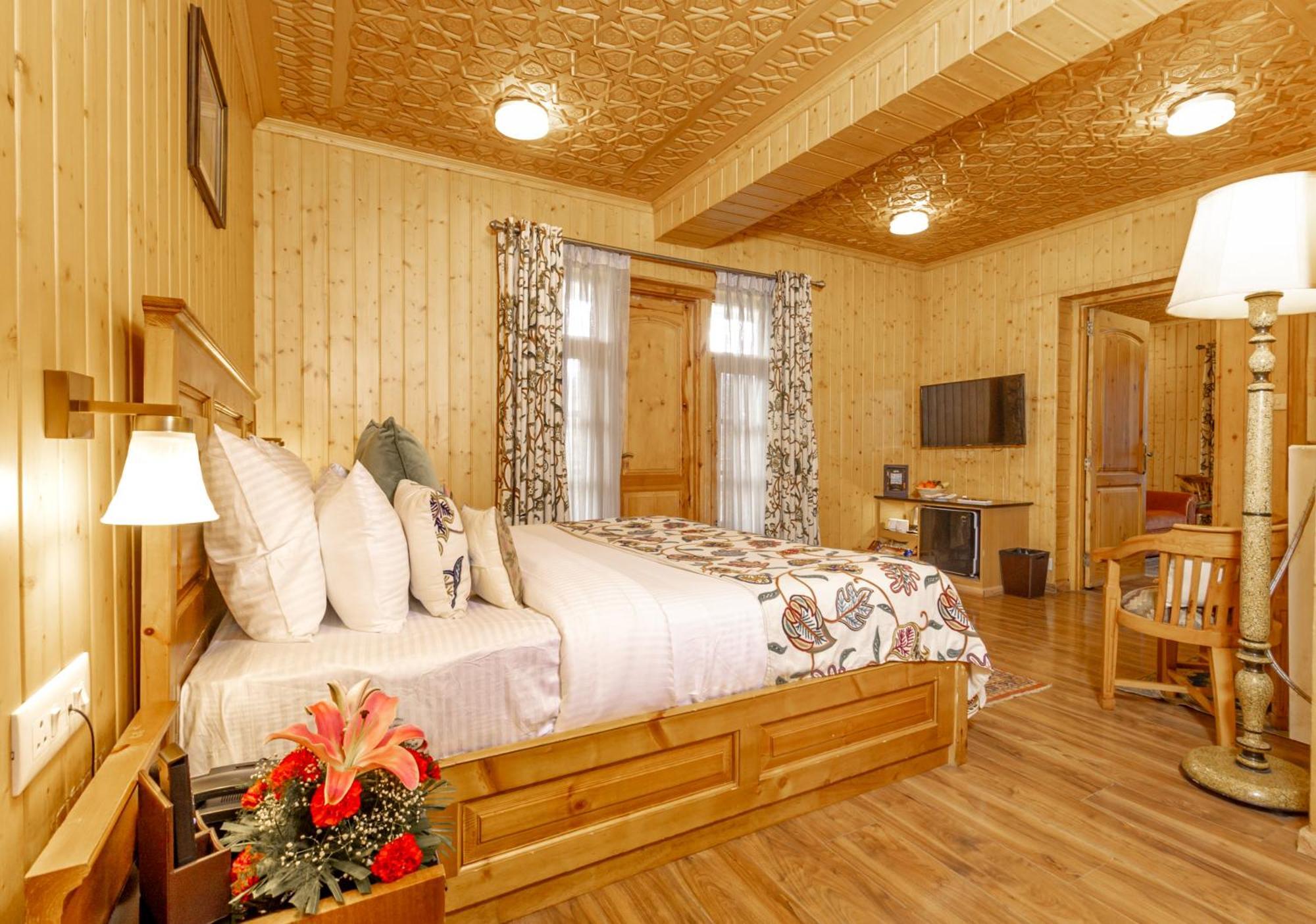Shaw Inn By Stay Pattern Gulmarg Esterno foto
