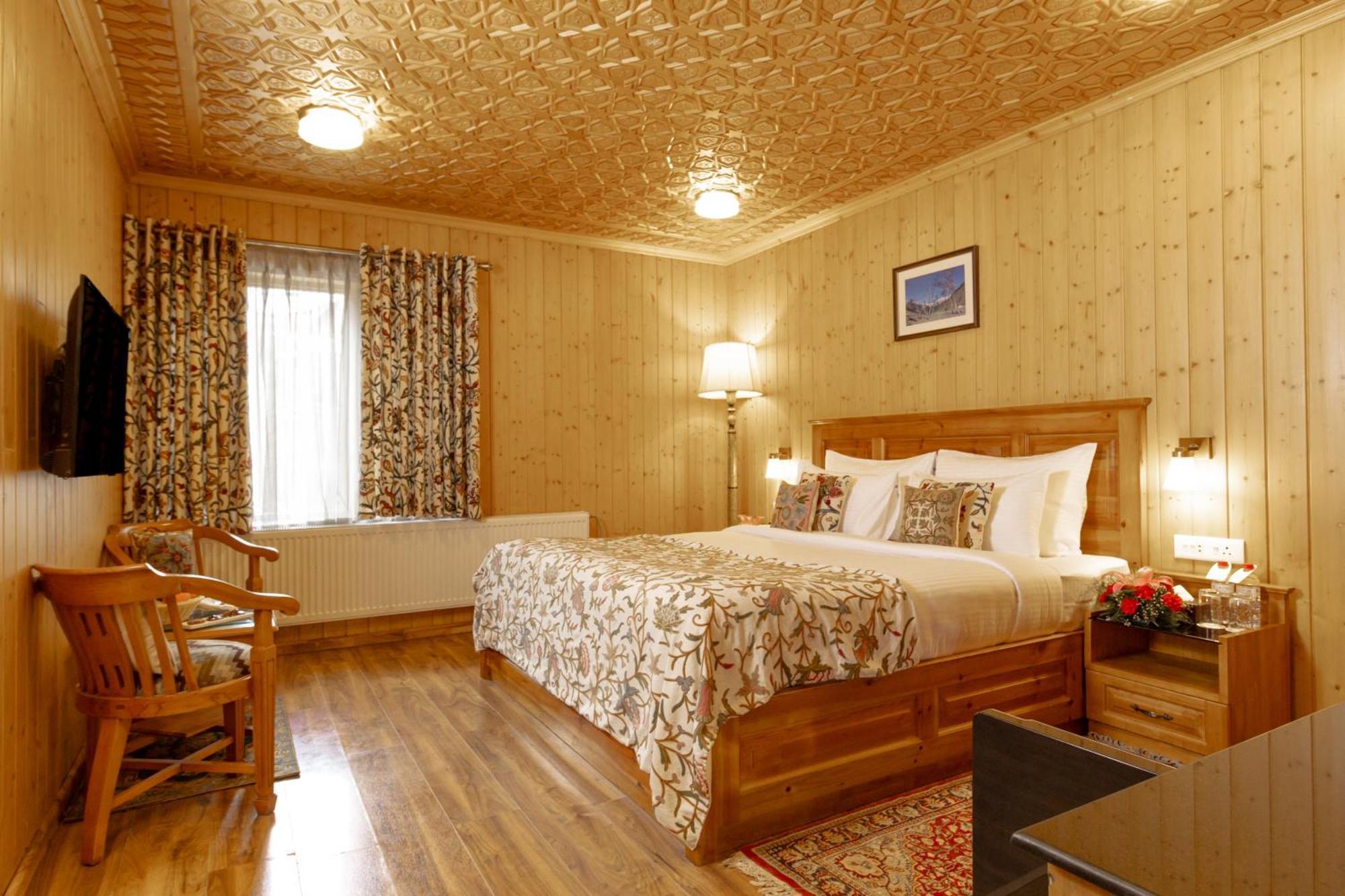 Shaw Inn By Stay Pattern Gulmarg Esterno foto