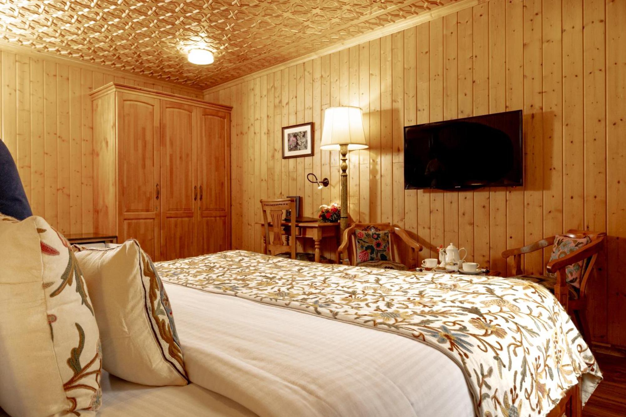Shaw Inn By Stay Pattern Gulmarg Esterno foto