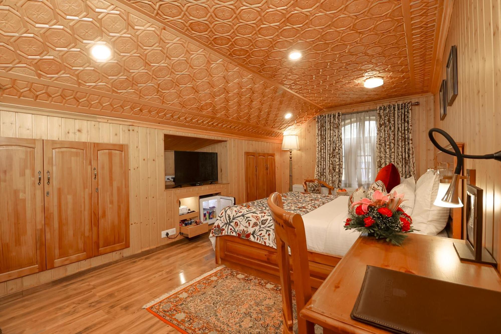 Shaw Inn By Stay Pattern Gulmarg Esterno foto
