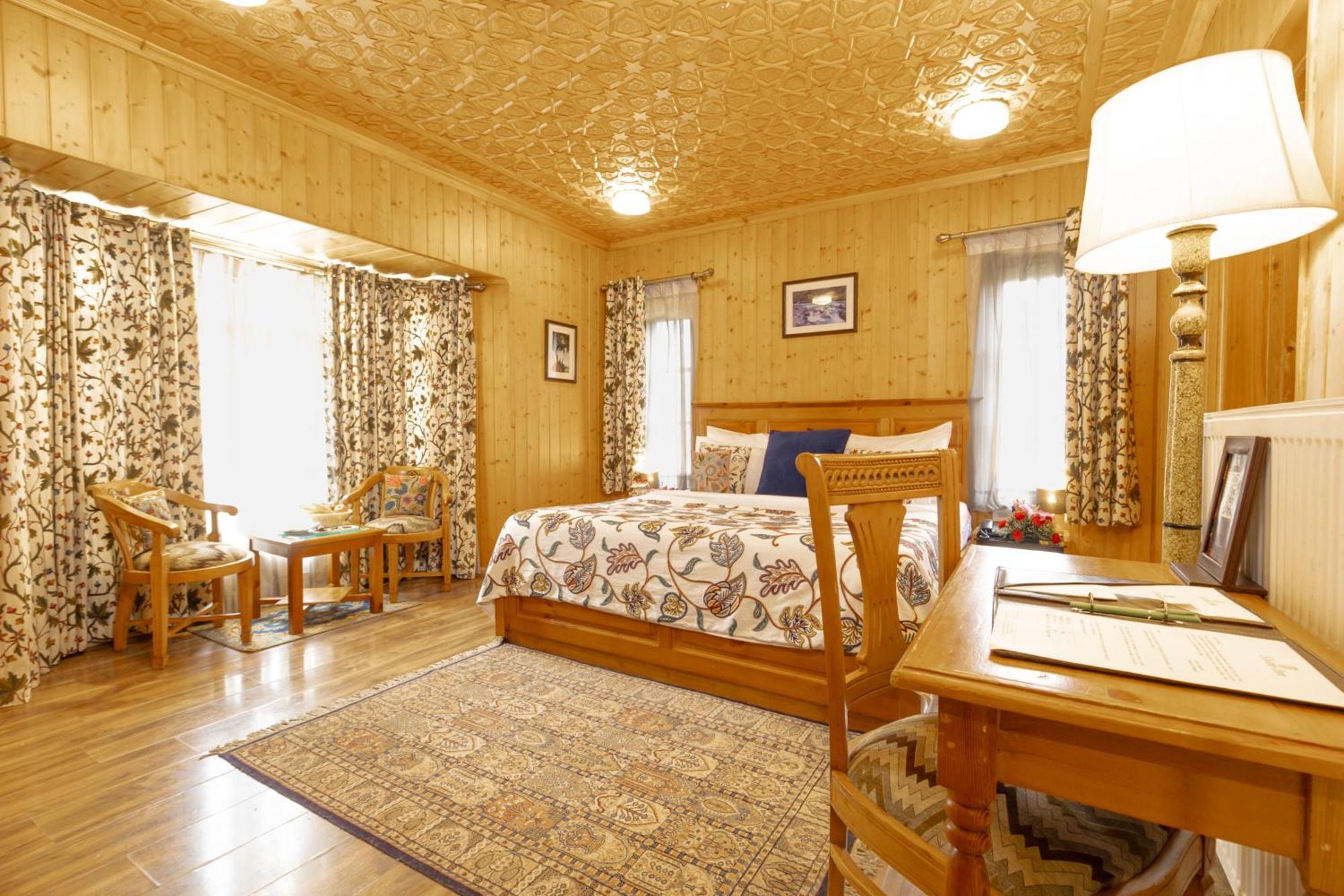 Shaw Inn By Stay Pattern Gulmarg Esterno foto